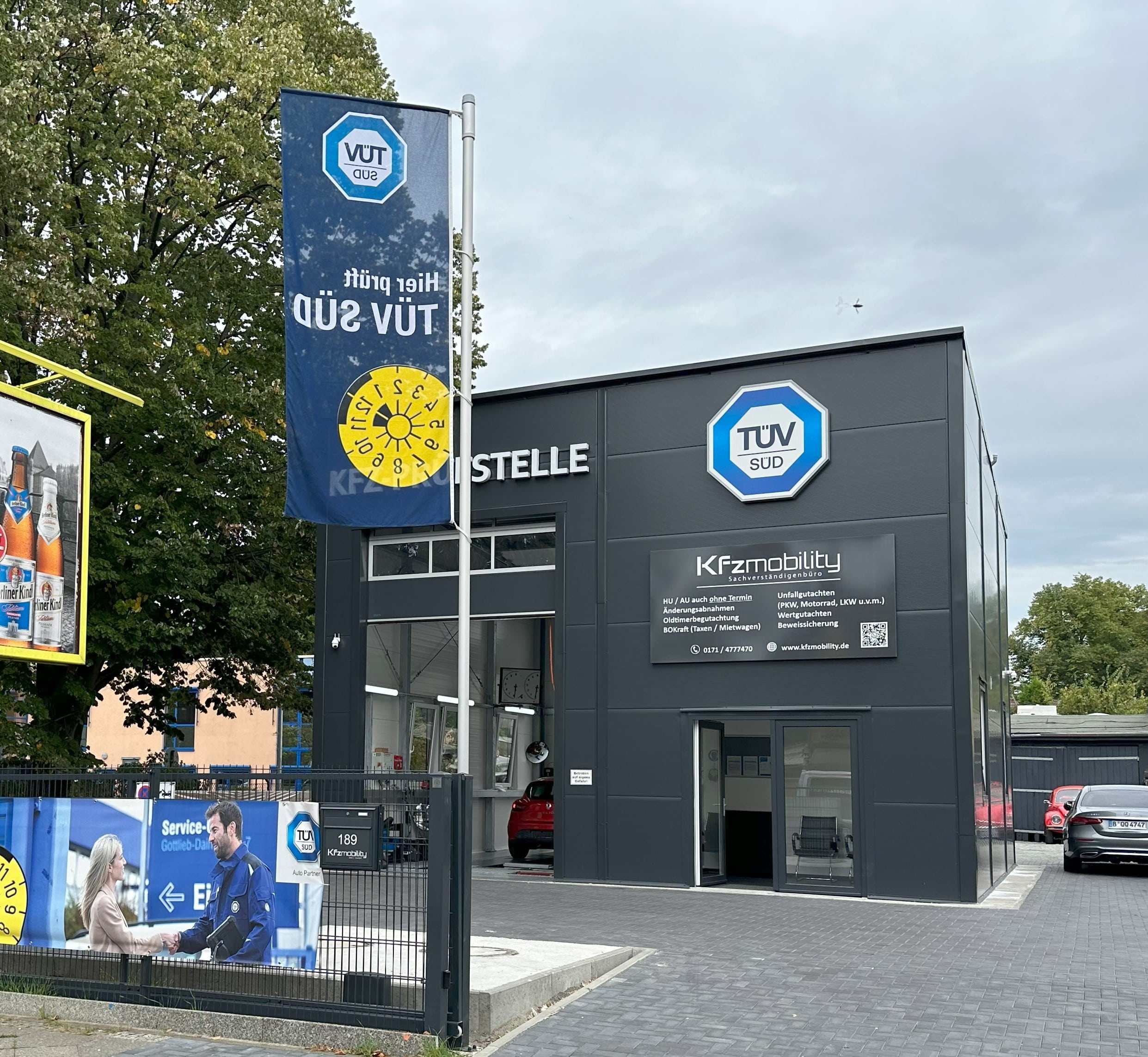 KFzmobility Prüfstelle in Berlin - Modernes TÜV SÜD zertifiziertes Gebäude mit professioneller Werkstattausstattung
